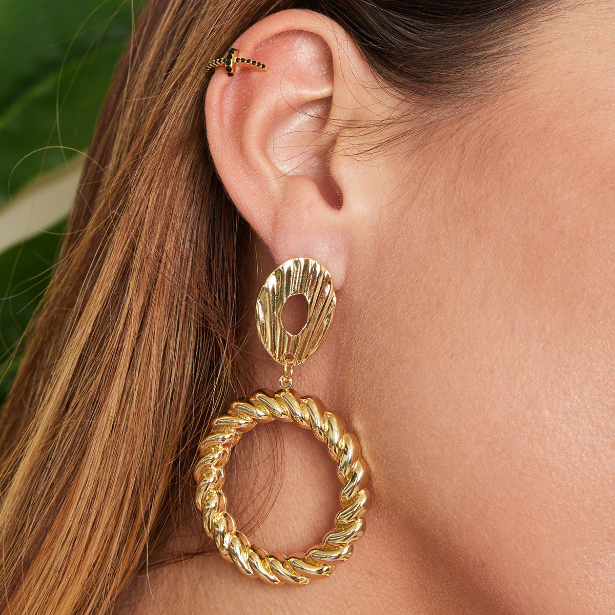 Oorbellen Twisted Circle