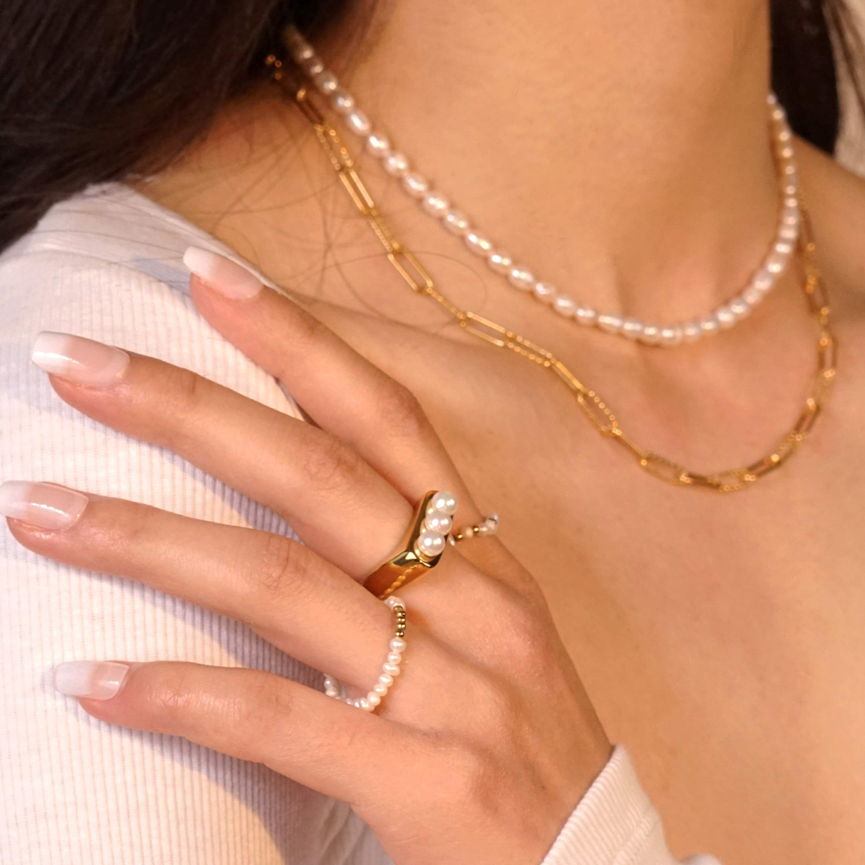 Ring Small Pearls 2.0